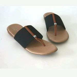 XOXO Sandals Black and Tan Sz 10